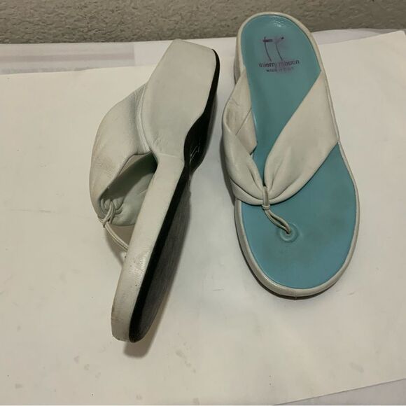 Thierry Rabotin Women – Page 2 THIERRY RABOTIN white  Soft Leather Flat Slip On Thong Sandals Size 40/9.5